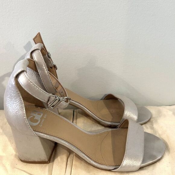 Gianni Bini Silver Block Party Sandals - Size 6.5 - Picture 1 of 7